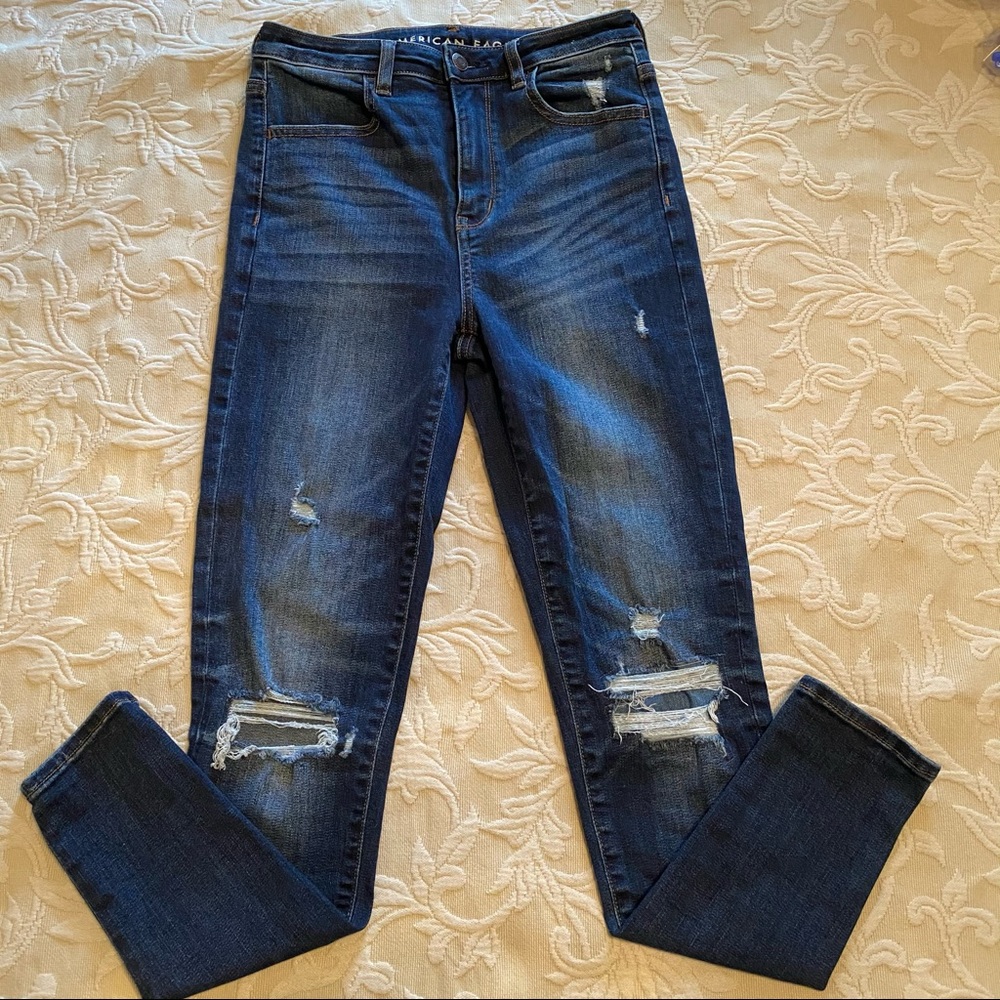 American Eagle High Waisted Jeans Size 4